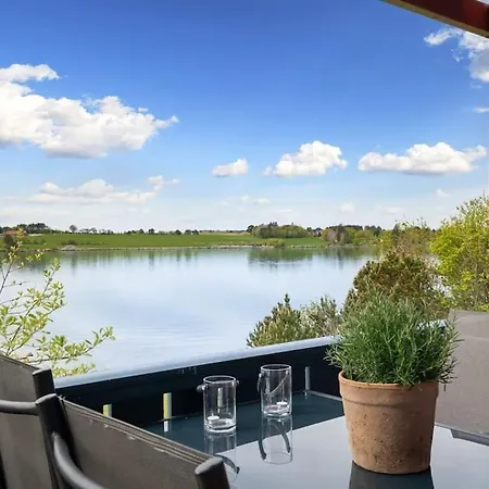 Beautiful Seafront Home, 5 Min To Ons Villa *